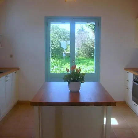 Iremia Sleeps 4 With Sea View * Chania (Crete)