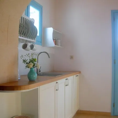 Villa Iremia Sleeps 4 With Sea View