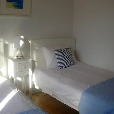 Iremia Sleeps 4 With Sea View