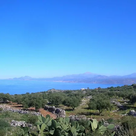 Iremia Sleeps 4 With Sea View Willa
